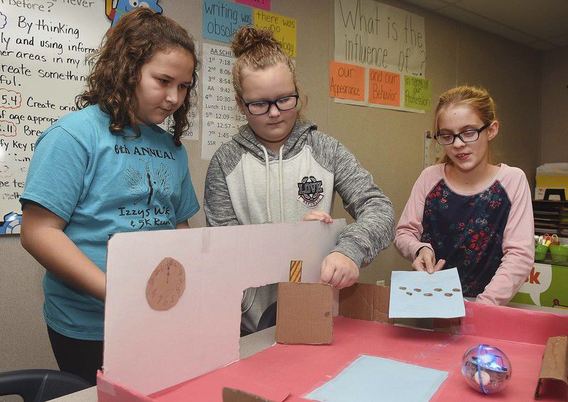 Oak Hill middle school students use STEAM initiatives to act out scenes from classic story